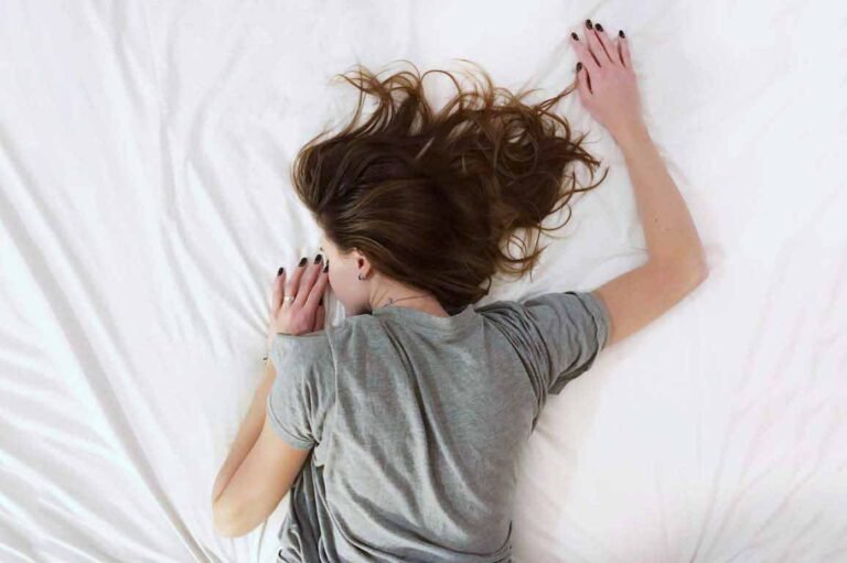 10 Ways to Sleep Better Tonight