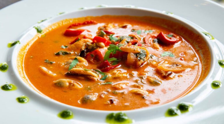 Chunky Cozy Minestrone Soup